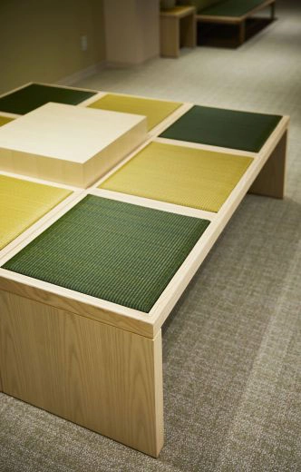 IDC OTSUKA(大塚家具)で取り扱いされていたガラス サイド